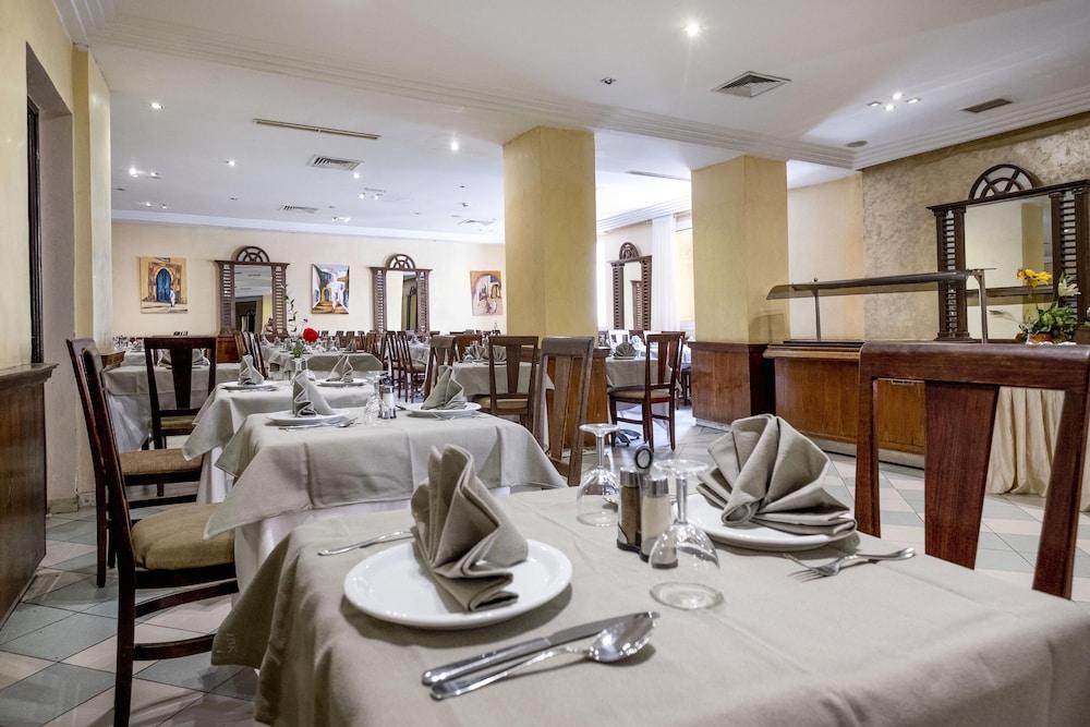 Hotel Ibn Khaldoun Tunes Exterior foto