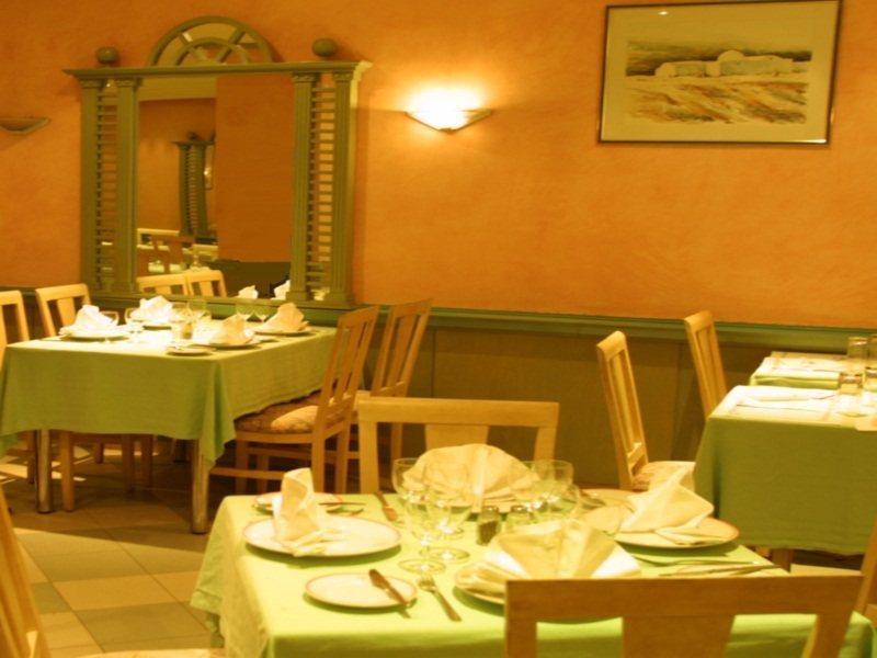 Hotel Ibn Khaldoun Tunes Exterior foto